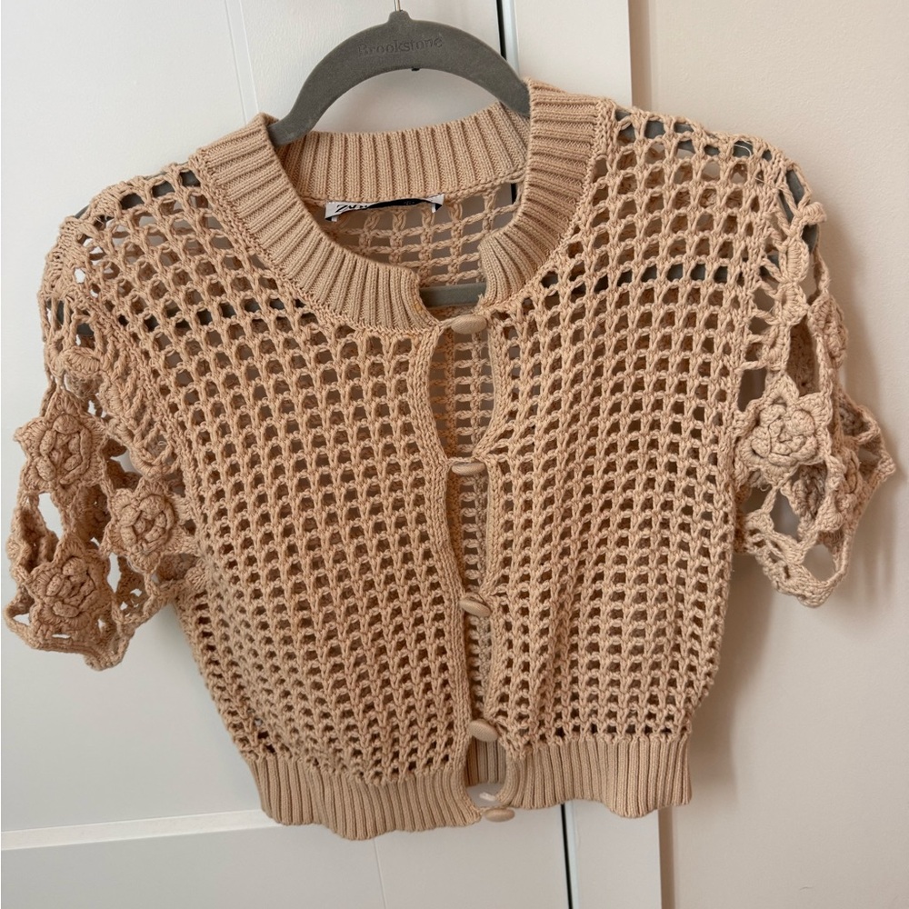 Zara Beige Knit Short Sleeve Top